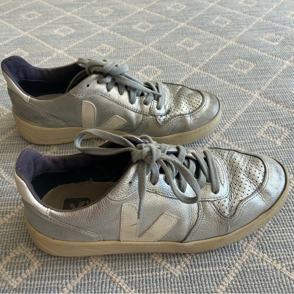 Metallic Vejas
